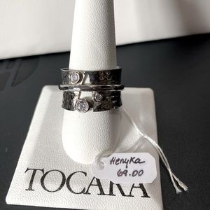 Tocara anti stress ring